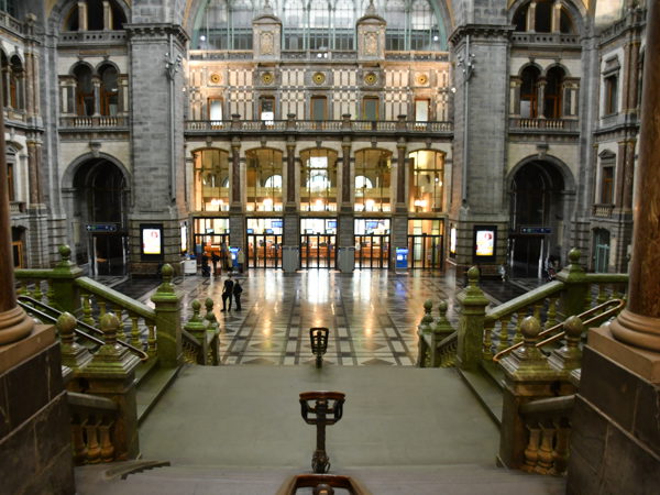 Antwerp_Central_Station_Sept_09_2020