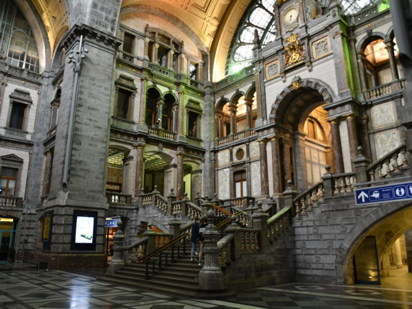 Antwerp_Central_Station_Sept_09_2020